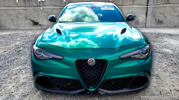 Самая красивая Alfa Romeo, которую вам никогда не стоит покупать | Carscoops